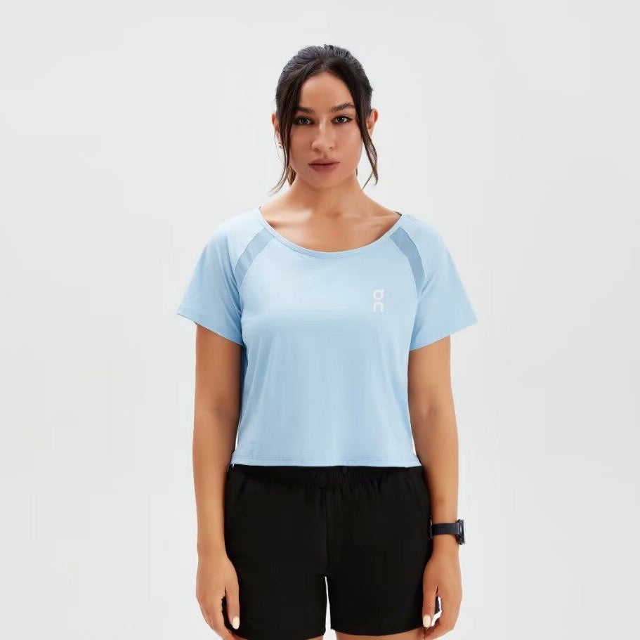 On Cloud Cropped Top